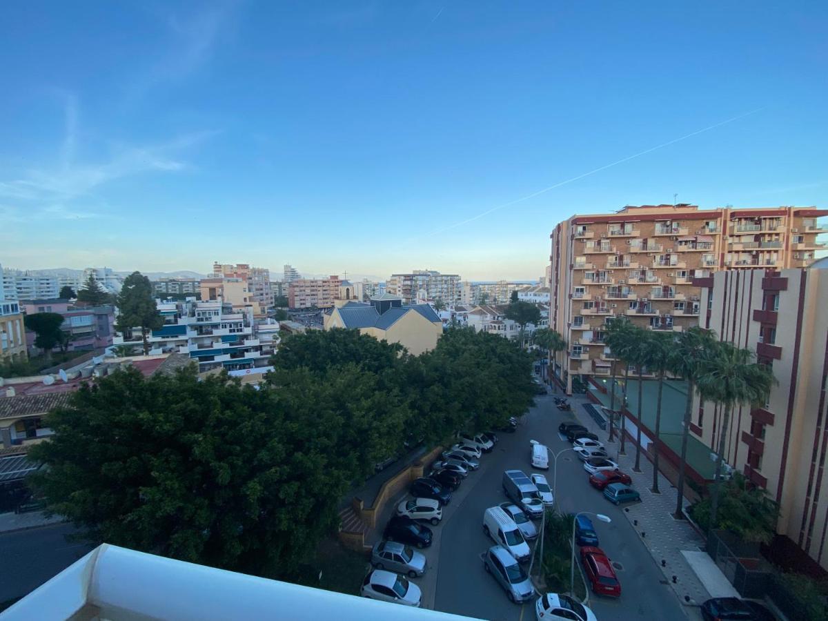 Apt Centrico Con Vistas Y Piscinas Benalmadena Exterior photo