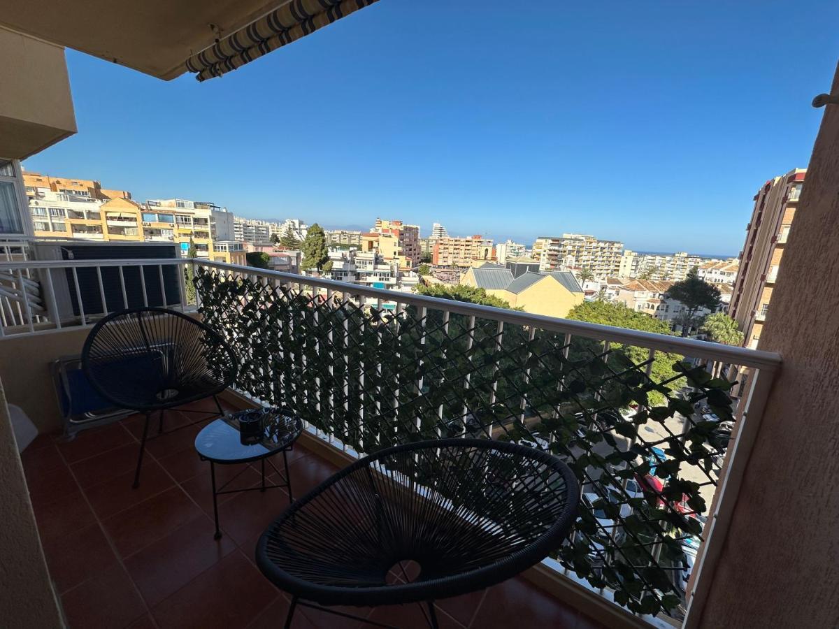 Apt Centrico Con Vistas Y Piscinas Benalmadena Exterior photo
