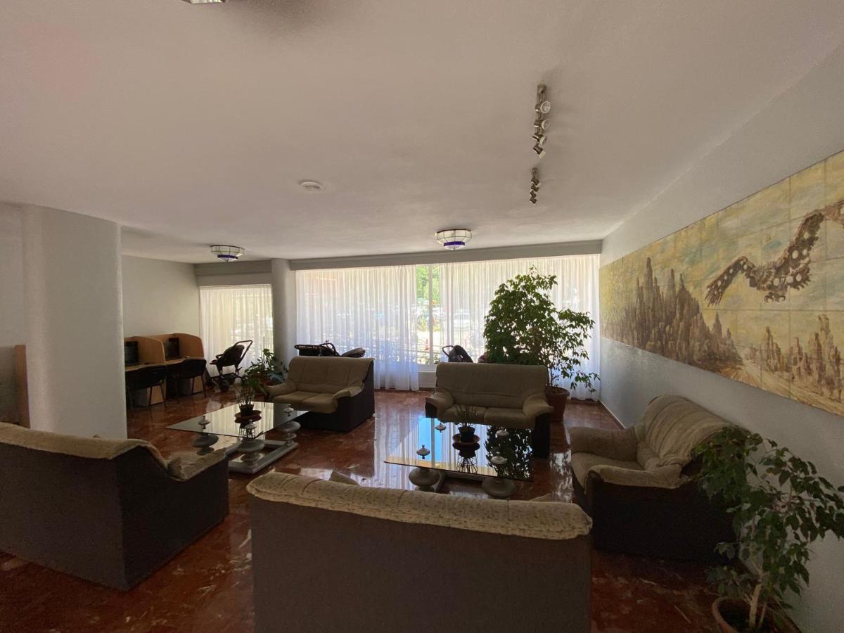 Apt Centrico Con Vistas Y Piscinas Benalmadena Exterior photo